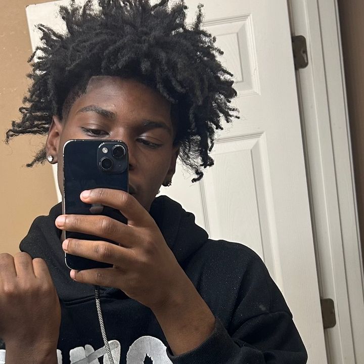 Dee