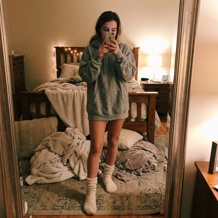 Zoe • staying in ☁️