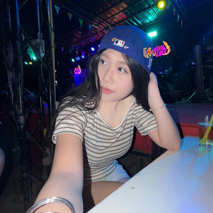 ขนมผิงเป็นหมอลำ