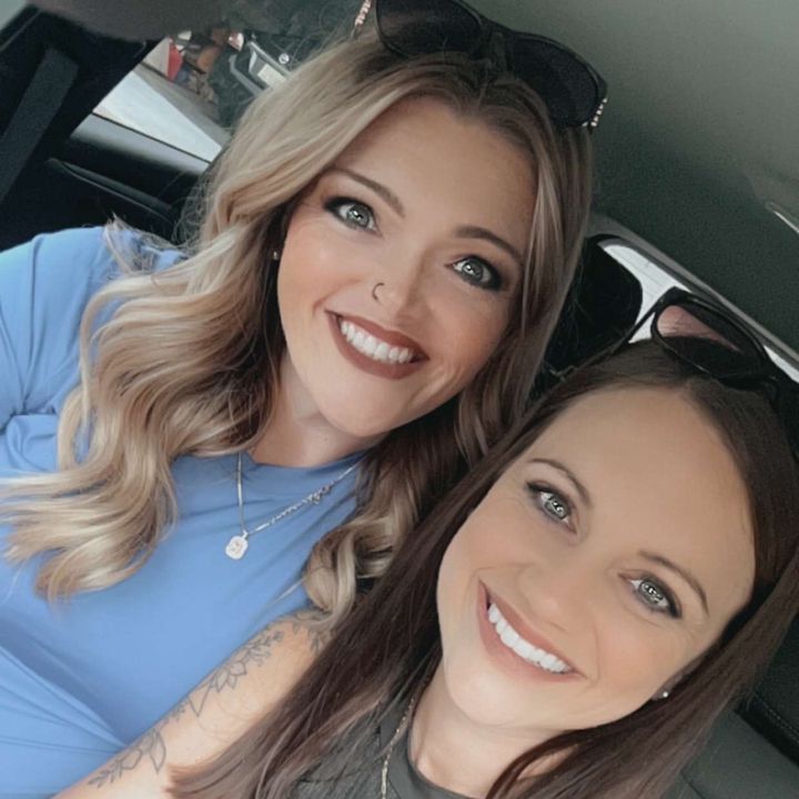 meganandkelsie