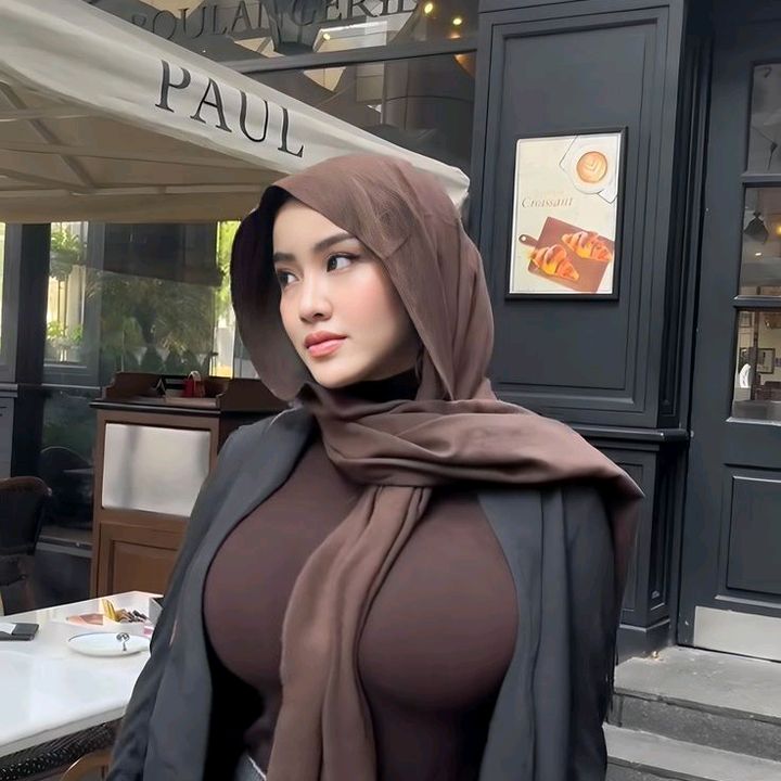 Ayu Intan S.