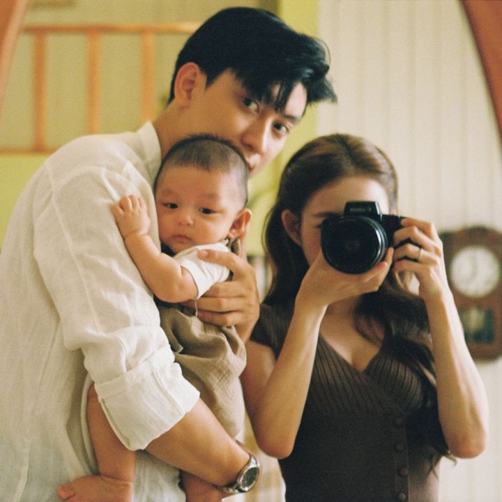 Voi con đi nắng