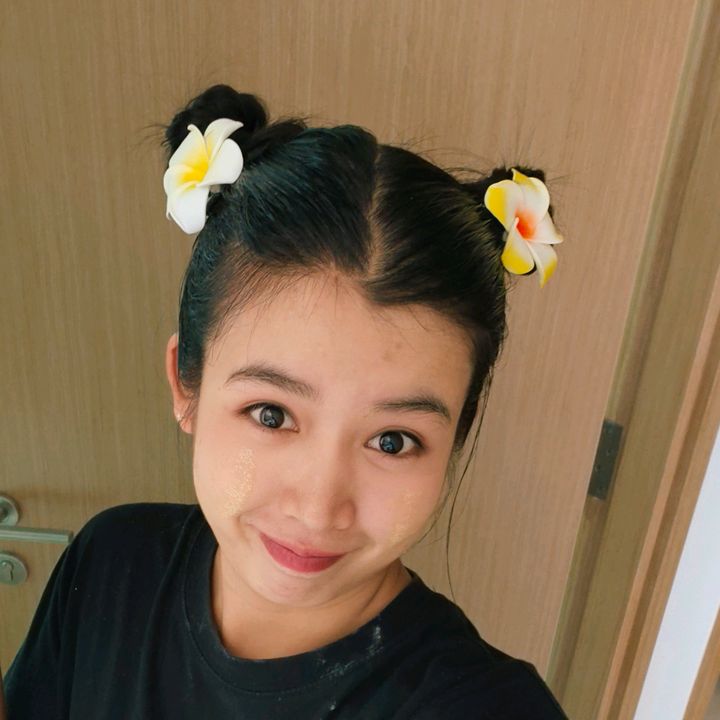 🐰Shwe zin🐰