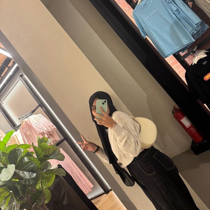 ⋆｡‧˚𐙚 𝓪𝓲𝓼𝓱𝓪𝓪𝓵𝓲𝓪˚𝜗𝜚