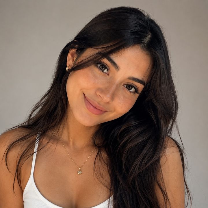 Valeria_Luna