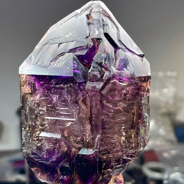 AU CRYSTAL