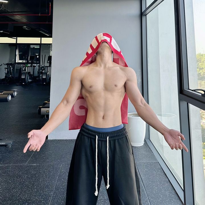 Ghét Gà Luộc 🐣