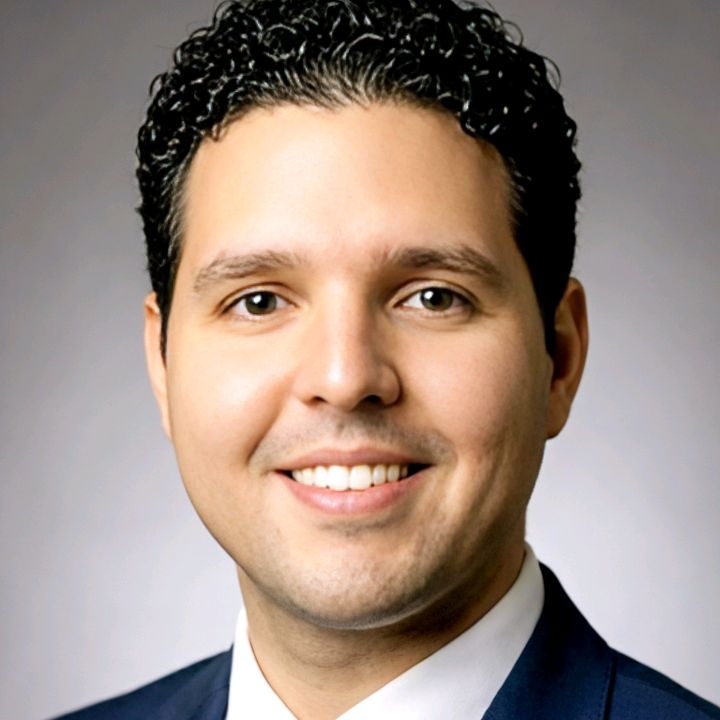 Leo Estrada