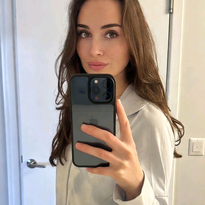 Emilly Johson