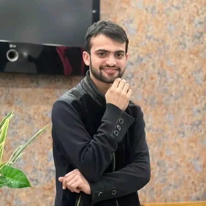 Bilal Khan 🇬🇧