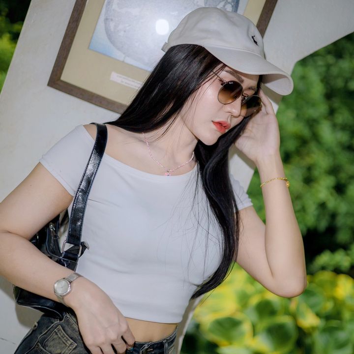 •จุ๊บจิ๊บ• ค่ะ 🌻