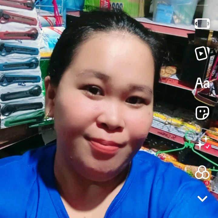 Reny Hacibuan