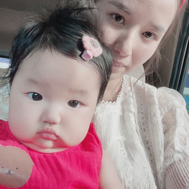 Mẹ bé Vy