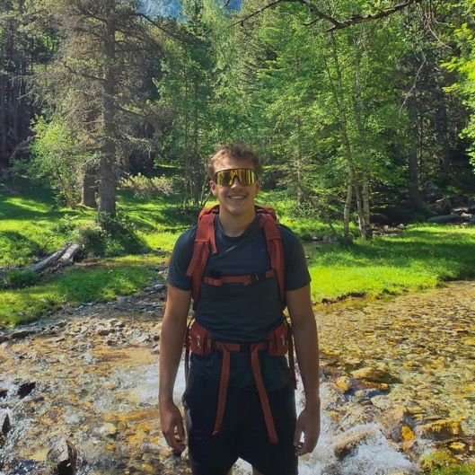 ÁLVARO FLORES | EXPLORADOR