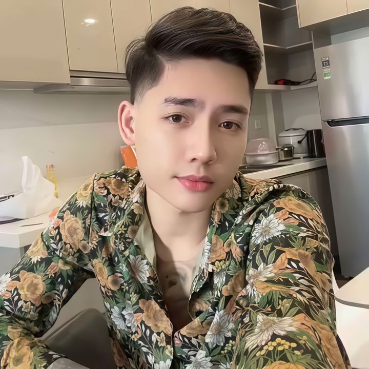 Tiến Vỡ Nợ Rồi !