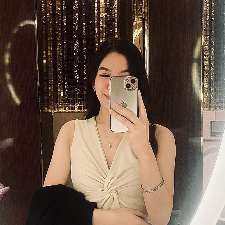 𝐚𝐧𝐧𝐞ꪆৎ