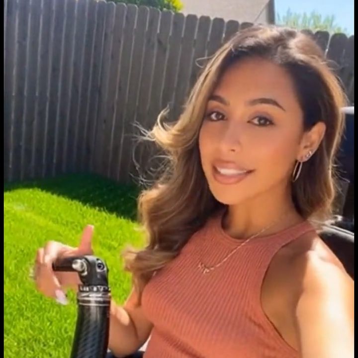 Ava