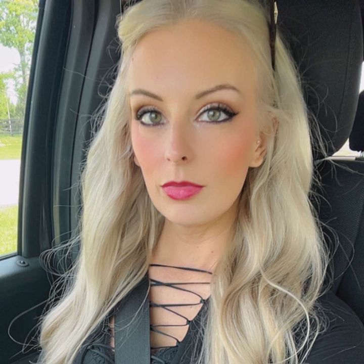 Mo