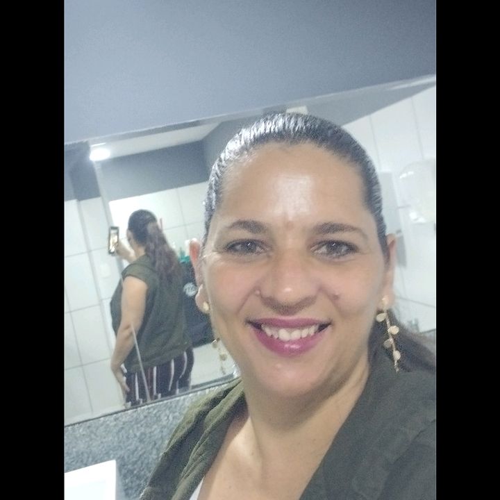 Thais Dias