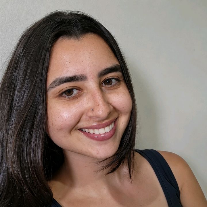 Ana Dalaqua/Creator