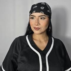 cholita makeup
