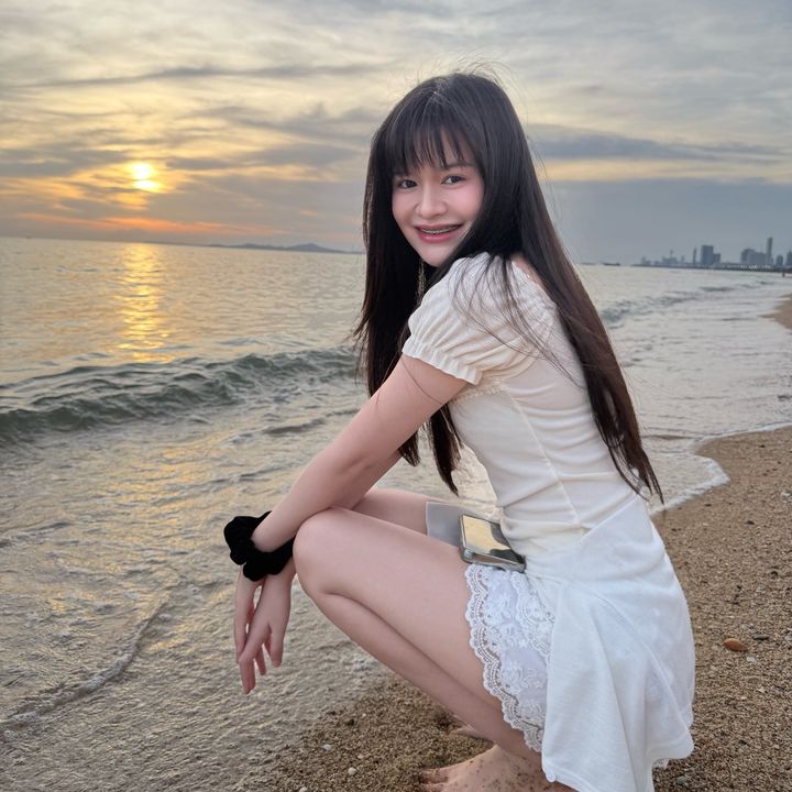 น้ำ หอม มุมิ