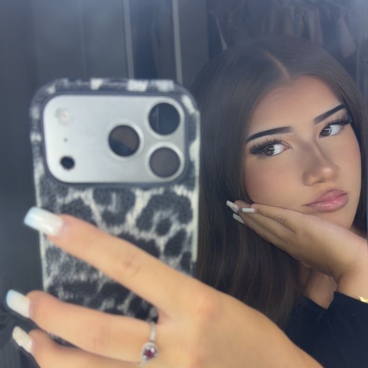 𝓝𝓲𝓬𝓸𝓵𝓮