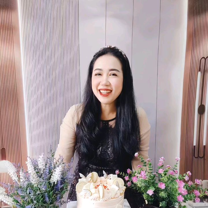 Trịnh Hằng hướng nội
