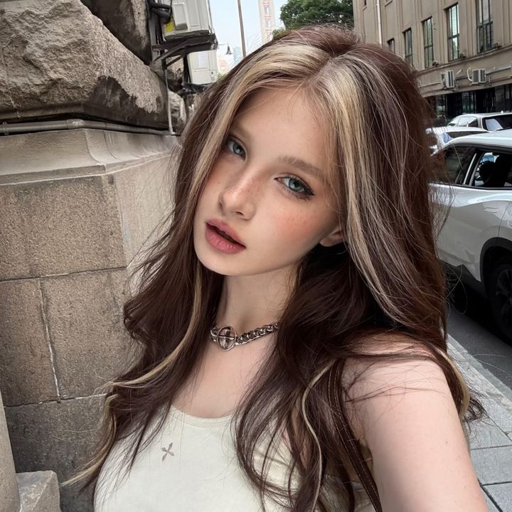 Mia