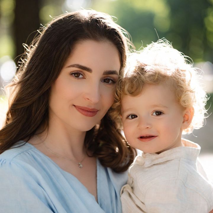 Lauren and TrendyToys