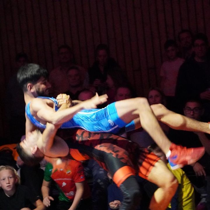 🖐دنبای خرابات  ــــ🫠🤼‍♂️