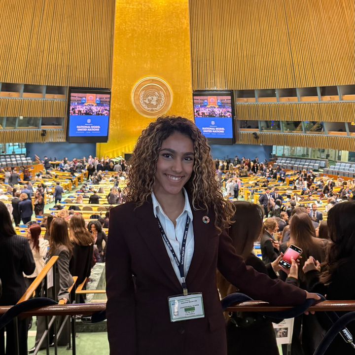 Johaïna 👩🏽‍⚖️