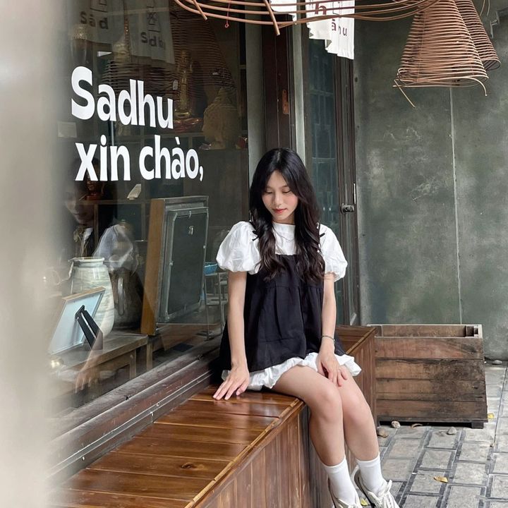 Tình đầu chuyên Văn