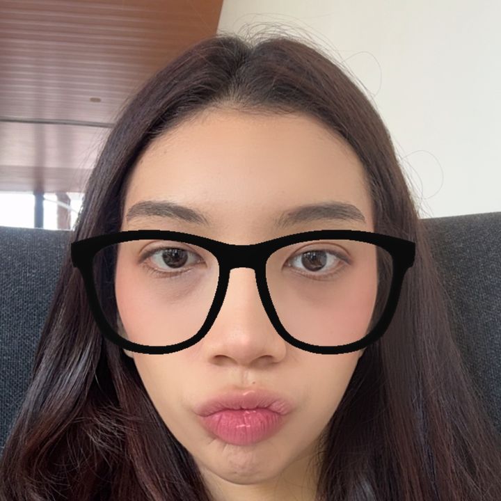 คุณพอลลี่ป้ายยาทุกอย่าง