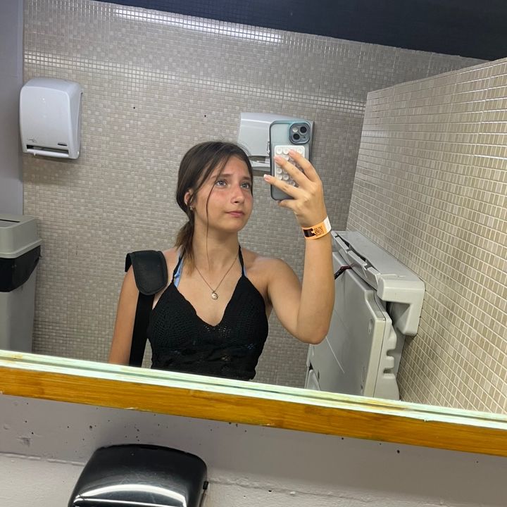 Nicole1