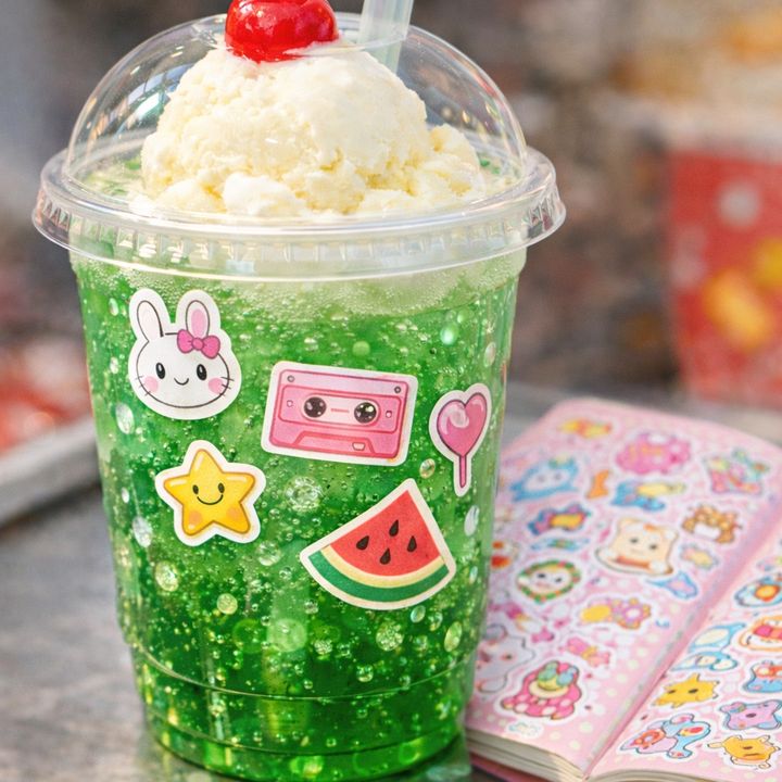 シール交換できる雑貨屋を作りたい🌷