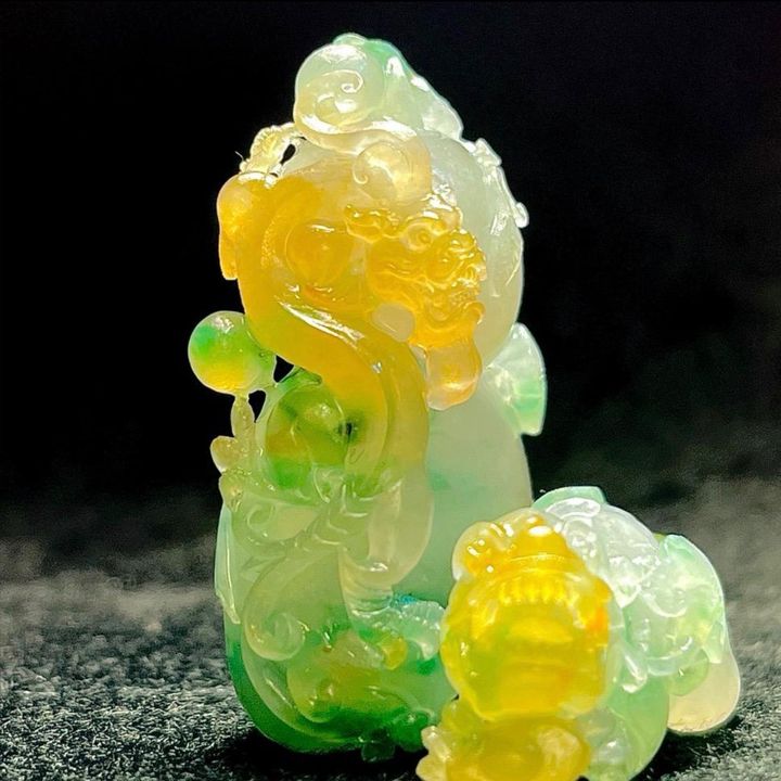 花姐翡翠雕刻