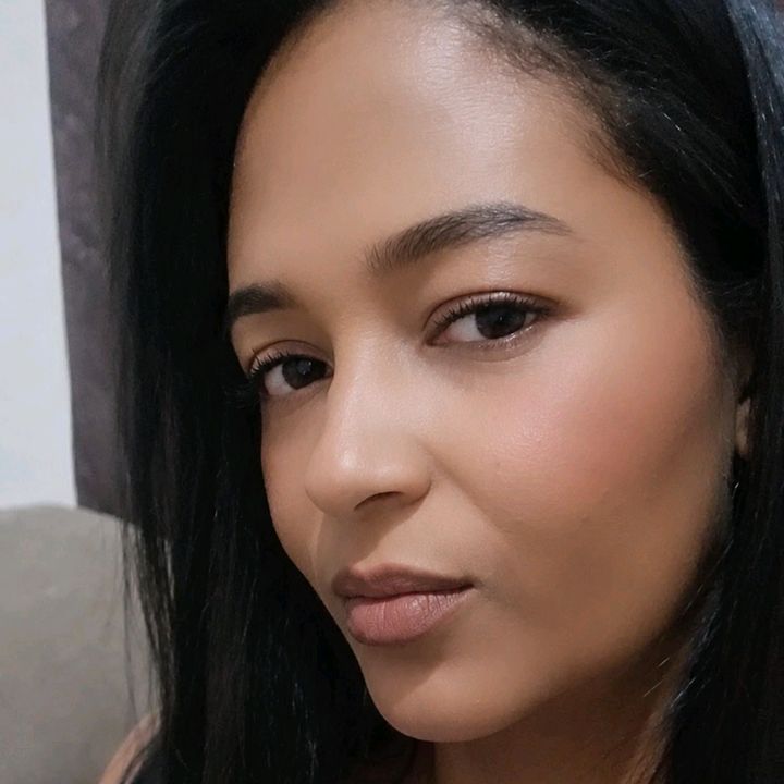 Eu Lais