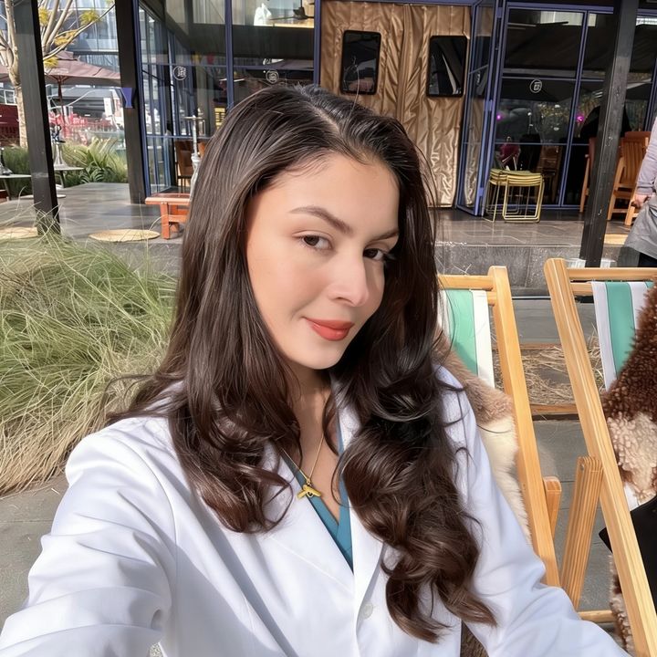 Dr. Noah Cooper
