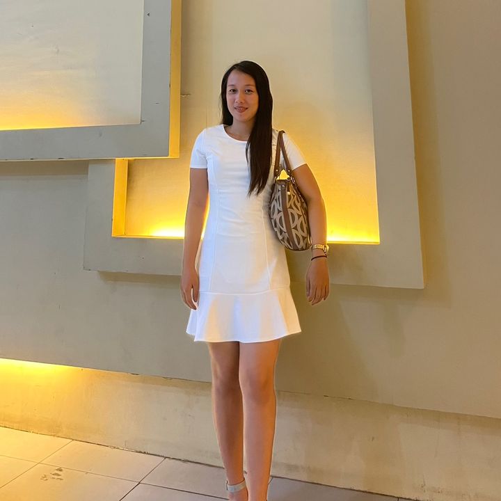 shella and pet2