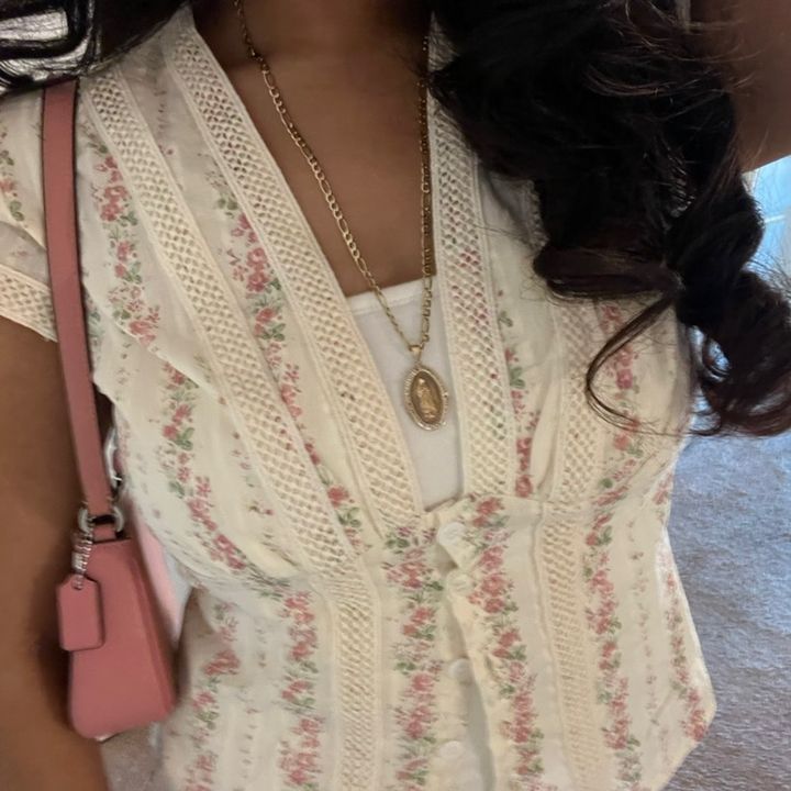 ℒ