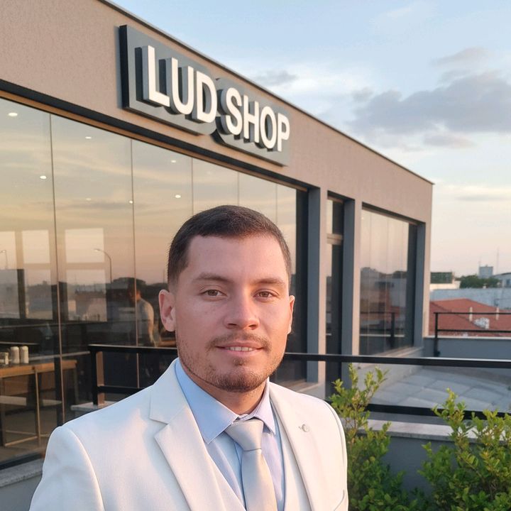 (Lud shop)