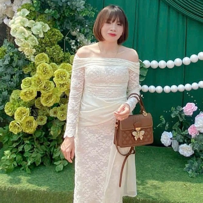 HỒNG GÌ CŨNG CÓ