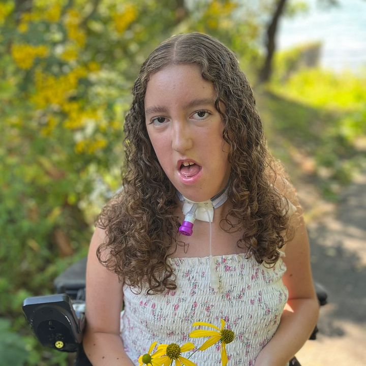 ellary_sings