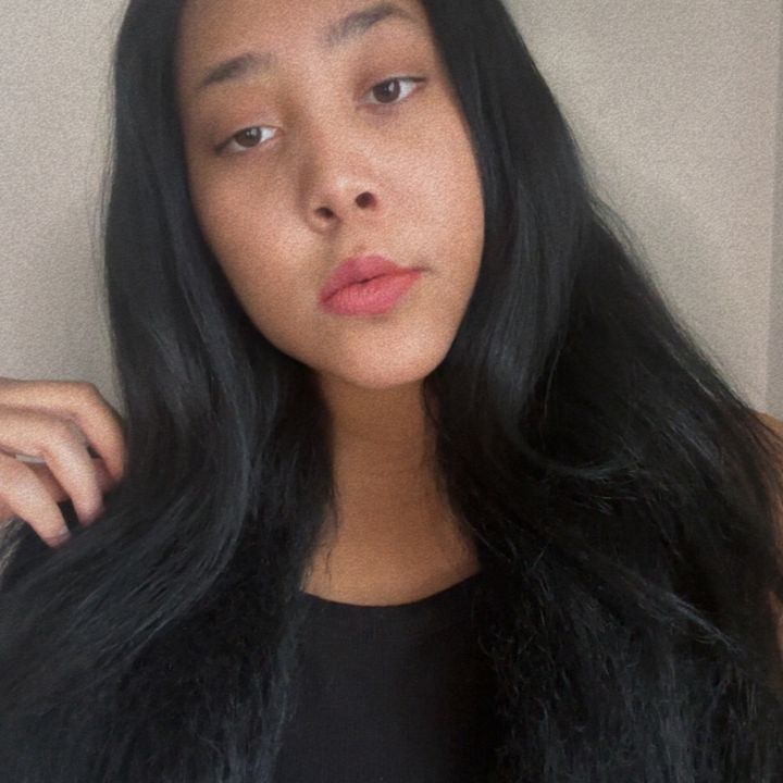 Jasmine🖤🥀🎧📖