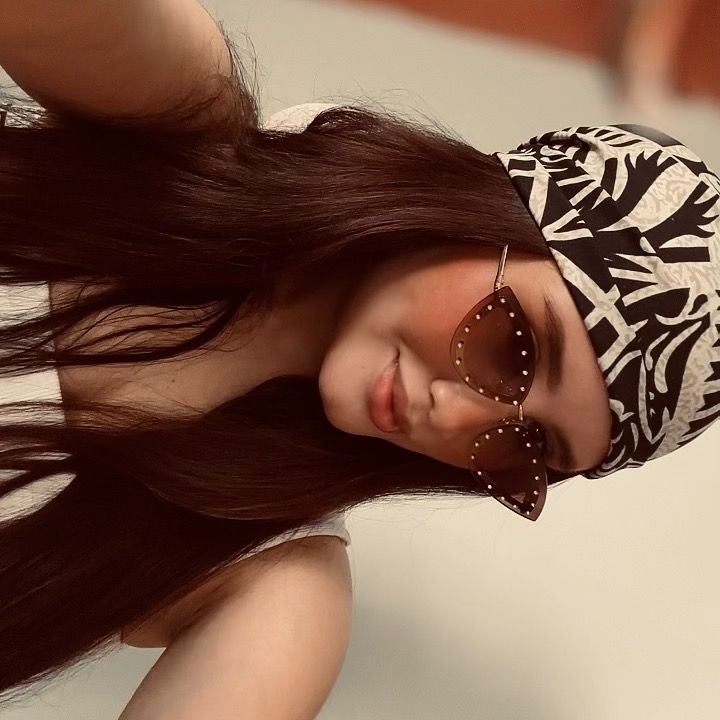 larissa_hellends
