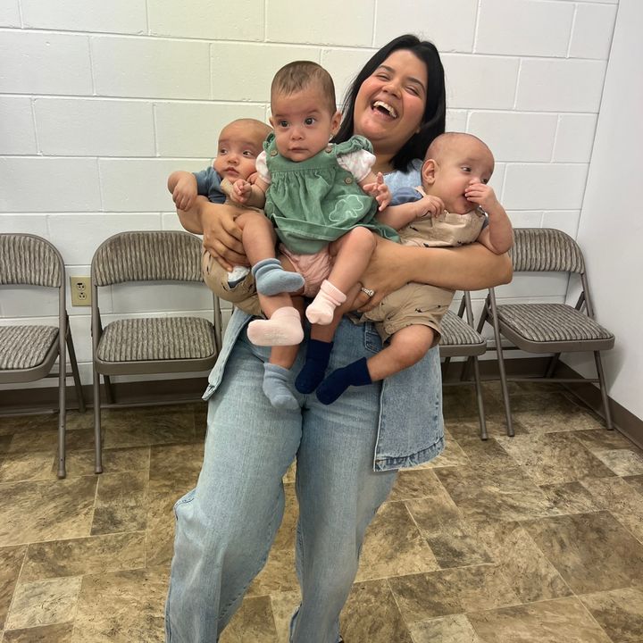 gelenntripletmom