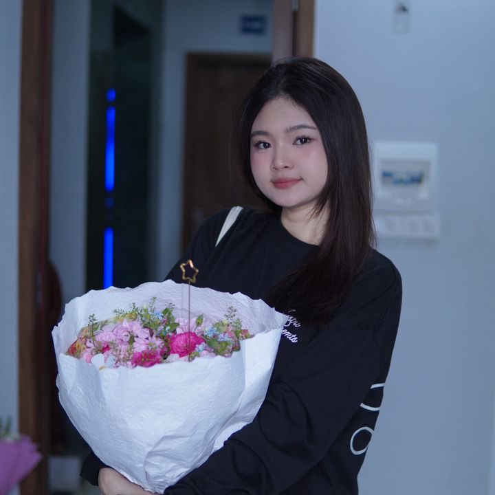 Tiệm Giày Nhà Linh