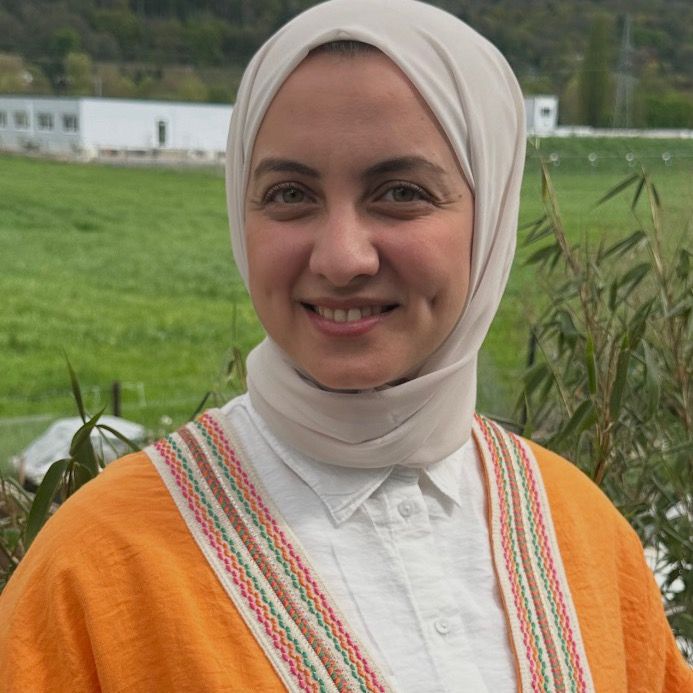 Pflege بالعربي