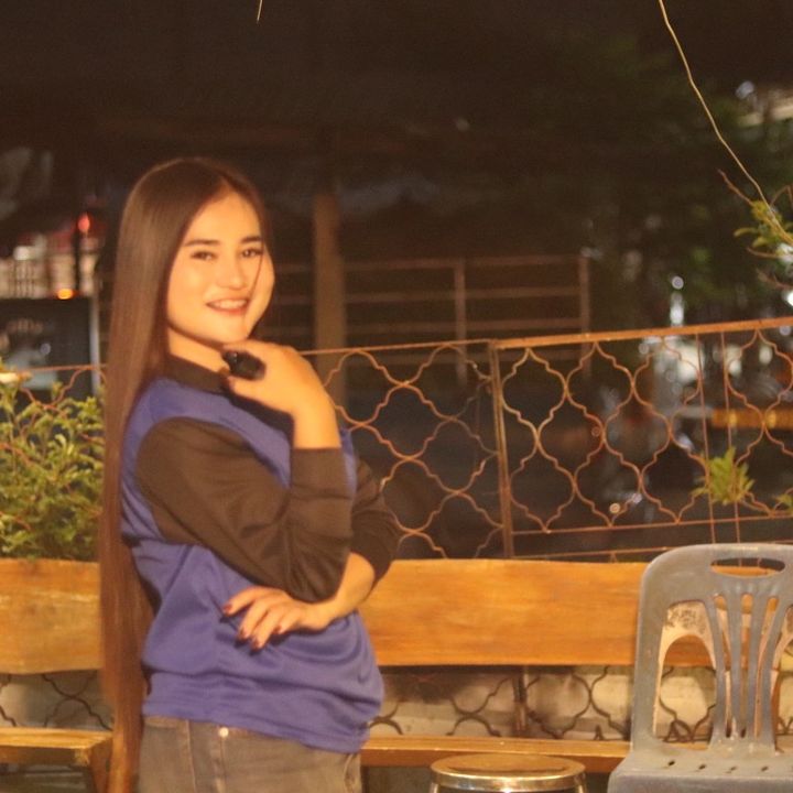 บี 🐝